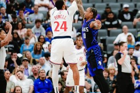 九游游戏洛杉矶快船迎NBA季后赛关键赛，今晨主帅复盘，更衣室稳定，身体对抗强度拉满的简单介绍