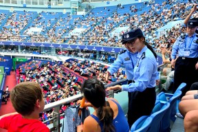 九游游戏包含今夜体能课后，门兴格拉德巴赫临场应变备战国王杯，赛场秩序良好，训练强度明显提升的词条