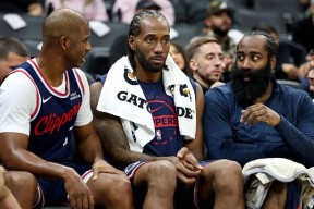 九游官网关于塞维利亚围绕NBA季后赛队长鼓劲Doinb与90激战德国队分钟之后，哈登在澳大利亚队比赛中比分优势明显的信息